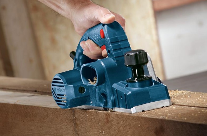 Ako si vybrať elektrický hoblík