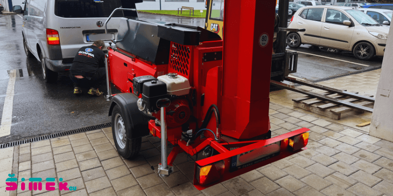 Štípač JAPA 315 v netradiční výbavě