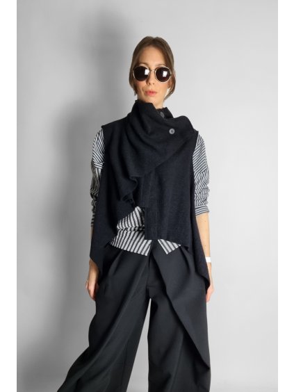 Vesta z panenské vlny Black