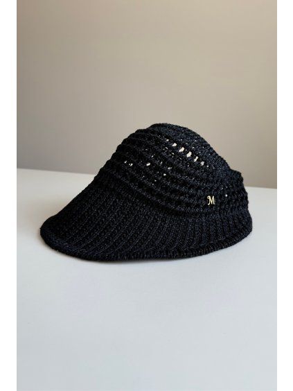 Klobouk s velkým kšiltem Black