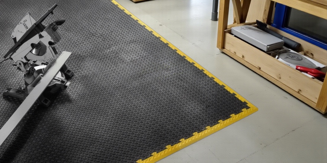 Nejlevnější plná dlaždice do garáže? Představujeme Flexor