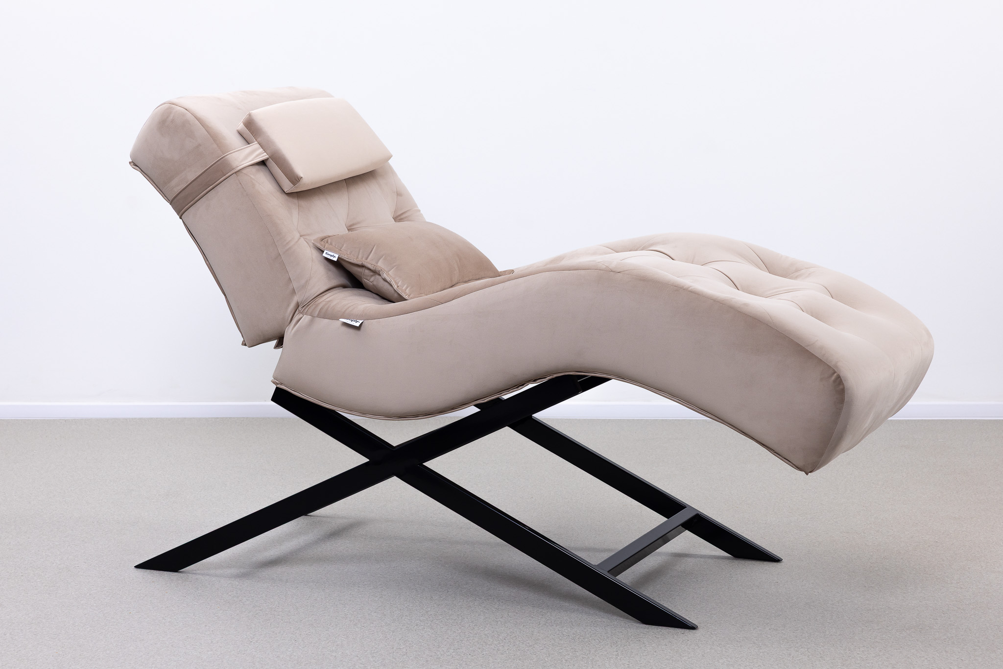 Adjustable backrest of SIMPLY Lash Style cosmetic recliner COMFY
