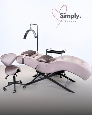 Clients may not remember every step of the treatment. But they will remember how they felt in your salon 🤍 Comfort during...