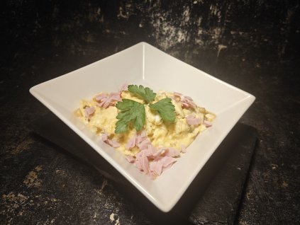 MÍCHANÁ VEJCE SE ŠUNKOU