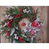 Vánoční věnec červená růže zasněžená s rolničkou 45x70cm