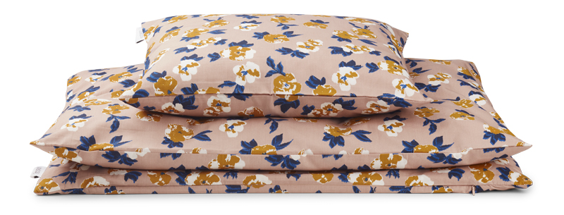 Carmen_bedding_flower_bomb_