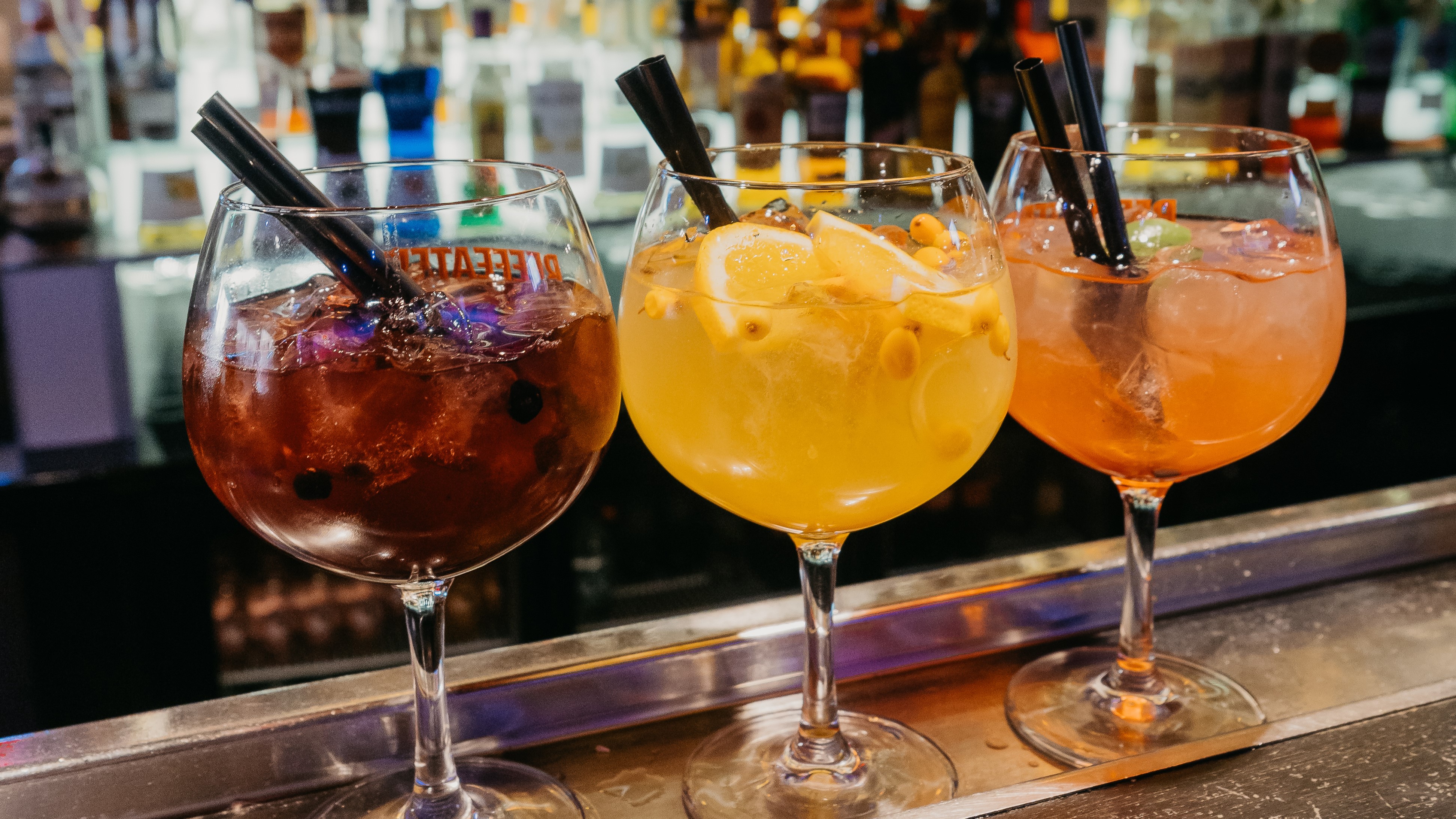 Gin & Tonic s levandulovým sirupem - Oživení klasického koktejlu