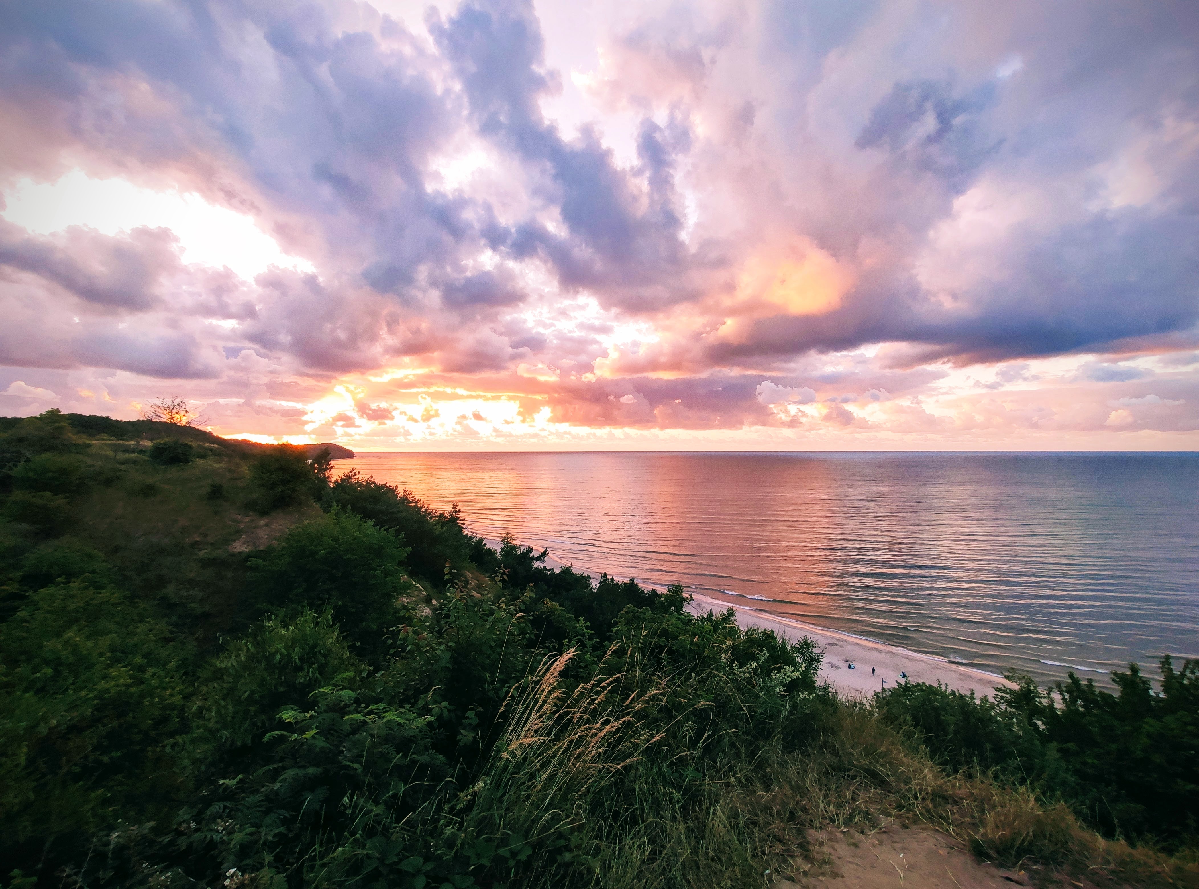 Sezonní péče o pleť: Jak a kdy upravit svůj rituál