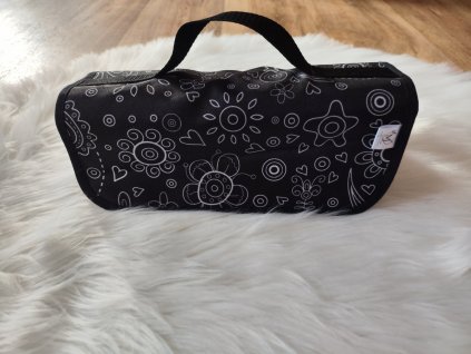 RollBag s bílými kresbami