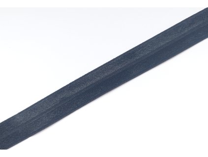 Černá půlená pruženka