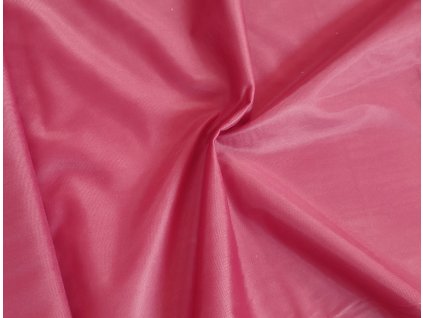 Červený stabilizační materiál