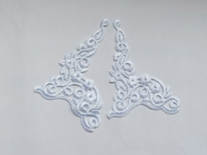 Bílá párová krajka s květinovým motivem na svatební šaty