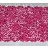 Tmavě růžová krajka s květinovým vzorem