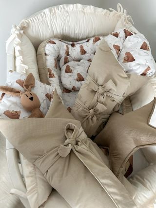 Náš jedinečný autorský vzor medvídků, který najdete jen u nás❣️ S kombinací béžové, hnědé a nebo smetanové jak pro...