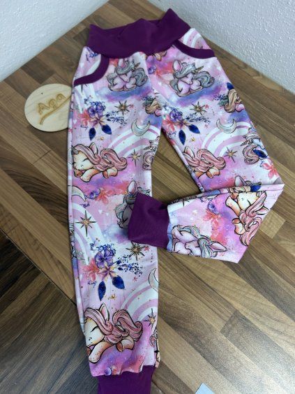 Tepláky - spící jednorožec