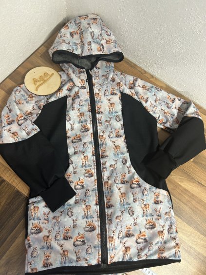 Softshell bunda zvířátka v zimní krajině BERÁNEK