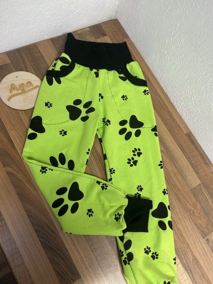 Tepláky -tlapky na zelené