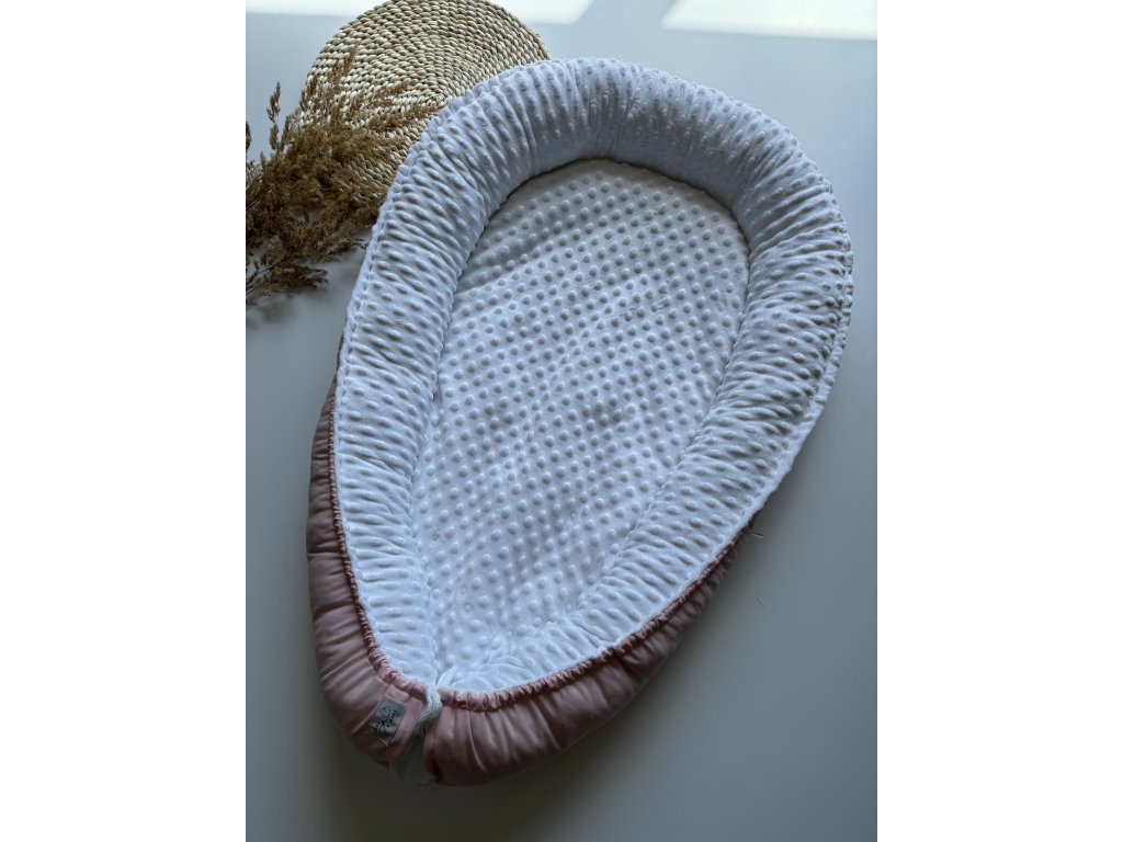 Hnízdečko - různé barvy a vzory