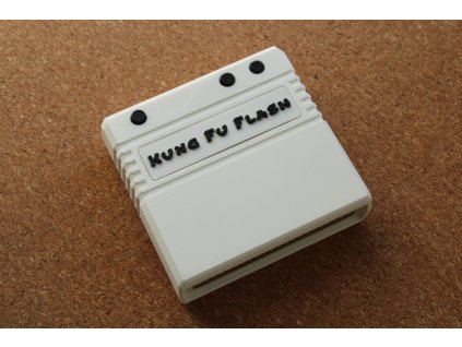 Kung Fu Flash commodore C64 Flash cartridge cart white