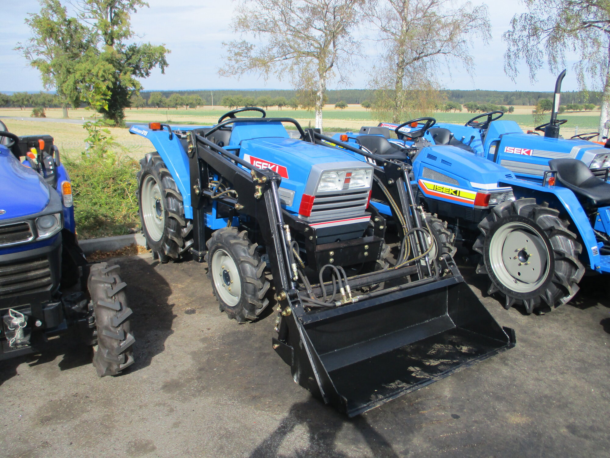 🚜 Další repasované malotraktory jsou tady – připravené vyrazit do práce!