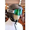 NEon goggles Hype white mirror green DSC 4437 1920px