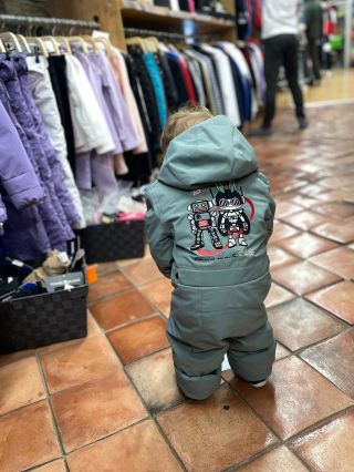 🌬️ Že je teplé a pohodlné oblečení základem pro zimní radovánky? O tom ví své i děti, které si potrpí na nekonečnou zábavu...