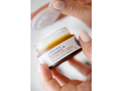 Blooming Lifting Eye Cream