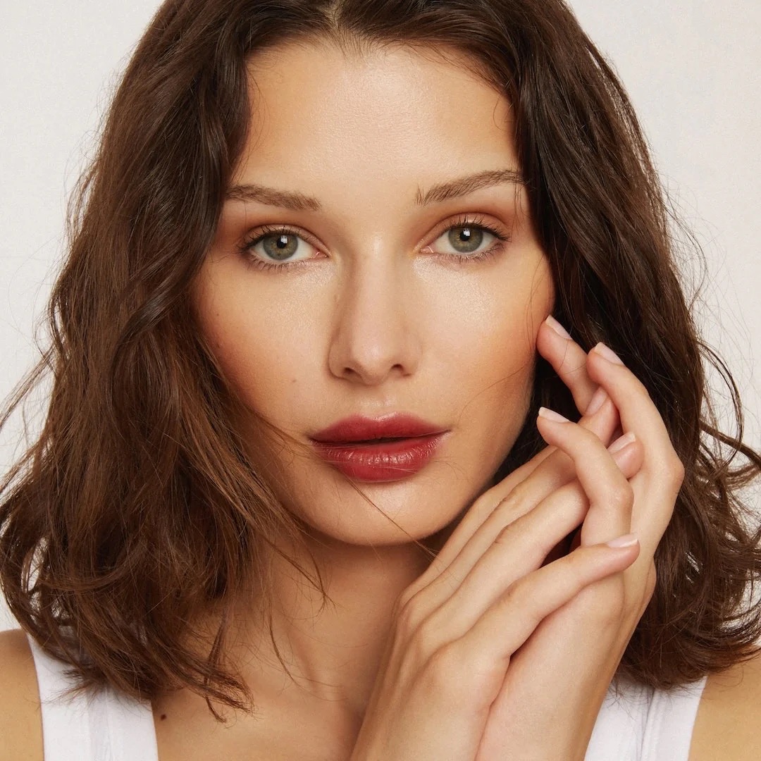 Axiology-modelka-prirodni-makeup