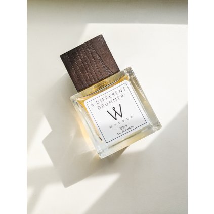 prirodni organicky bio parfem a different drummer unisex niche