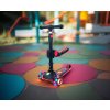 Dětská tříkolová koloběžka Story 2v1 Deluxe se svítícími kolečky mini scooter, černo-červená