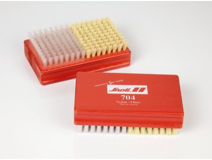 Kartáč Nylon / Fiber, kombi.kartáč na všechny druhy sněhu, délka vláken 13 mm