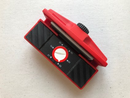 Brousek, ergonomický/multi s nastavením úhlu 85° - 90° včetně univerzálního pilníku 70mm