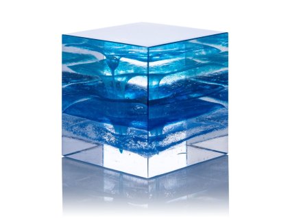 skleneny objekt cube