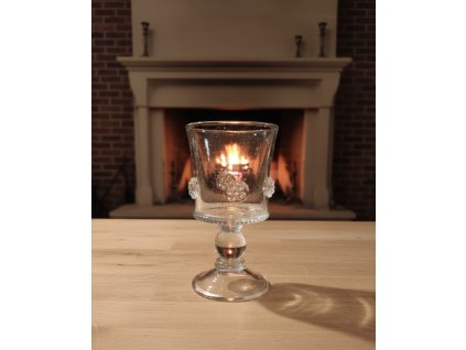 sklenena cise s malinami1