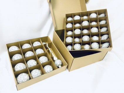 Irisa LUXUSNÍ SET Vánoční ozdoby KATRIN -  bílé dekor ornamenty  , BOX 39 ks a