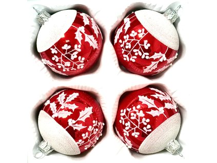 Skleněná vánoční koule Ø 7 cm – červená s mrazovou čepicí a bílým cesmínovým dekorem (sada 4 ks) – IRISA Vsetín