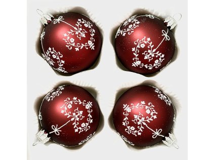 Ruby Lace – červené skleněné koule s bílým srdíčkovým ornamentem, 7 cm a