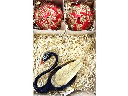 Vánoční sada – Černá labuť a dvě červené koule se zlatými úlomky (8 cm + 12 cm)