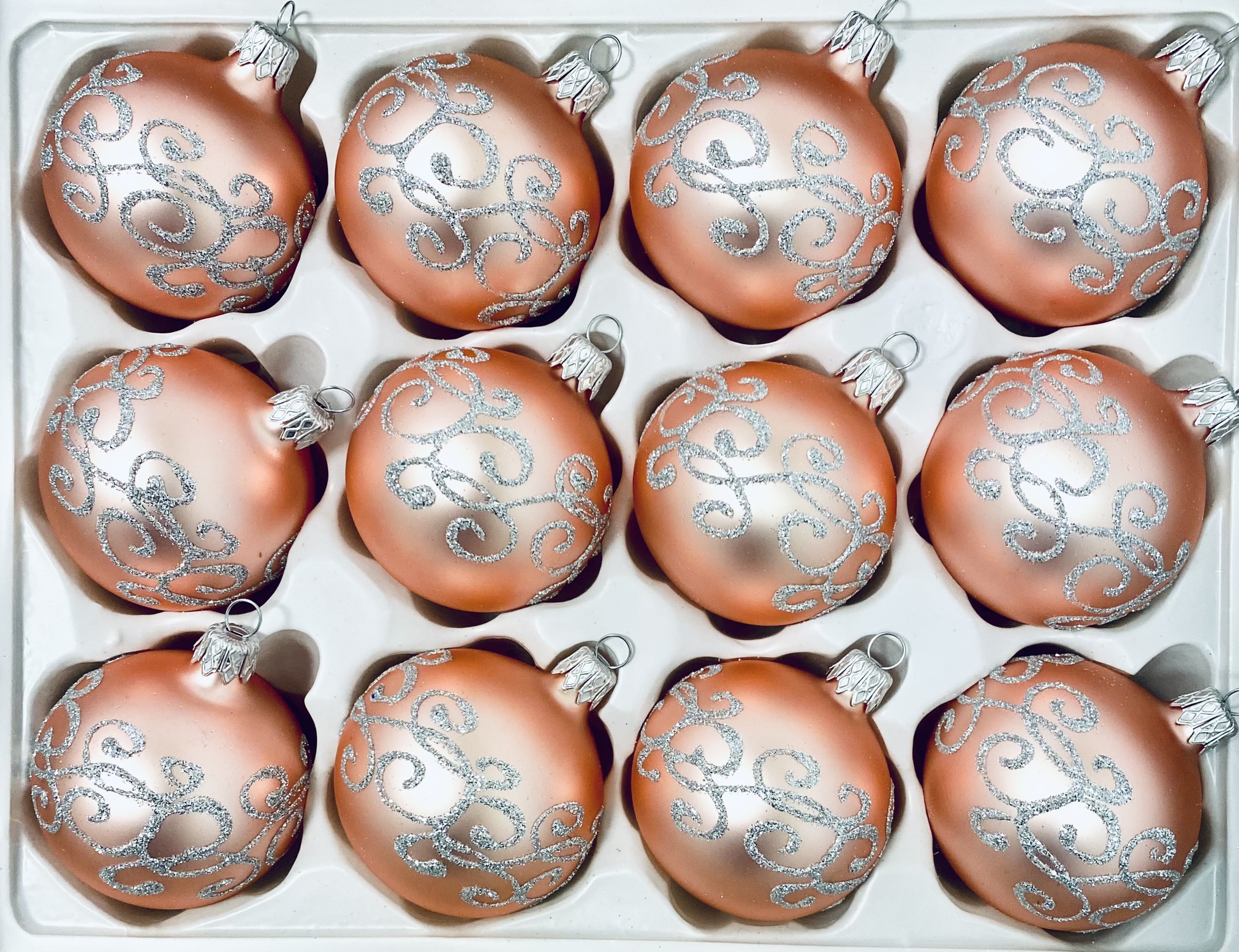 Irisa Vánoční ozdoby NIKA růžové koule 5 cm, SET 12 ks Balení: 12ks, Barva: růžová, Velikost: 5 cm