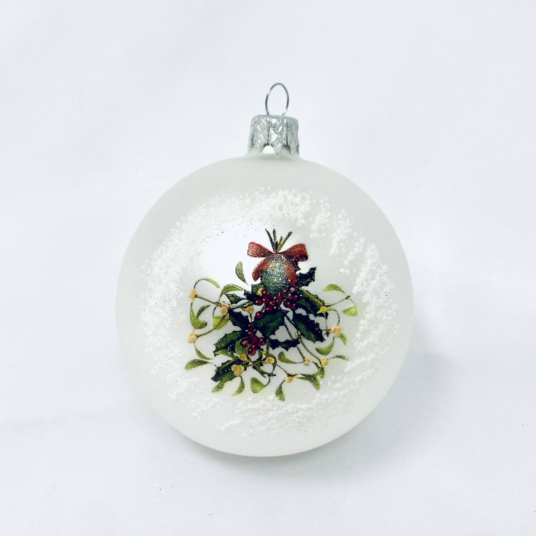 Irisa - Skleněná vánoční ozdoba s textem na přání - Dekor jmelí (1 ks, 8 cm) Balení: 1ks, Barva: bílá, Velikost: 8 cm
