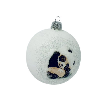 "Bílá harmonie: Skleněná ozdoba 8cm - Ležící panda (s dárkovou krabičkou) IRISA" Balení: 1ks, Barva: bílá, Velikost: 8 cm