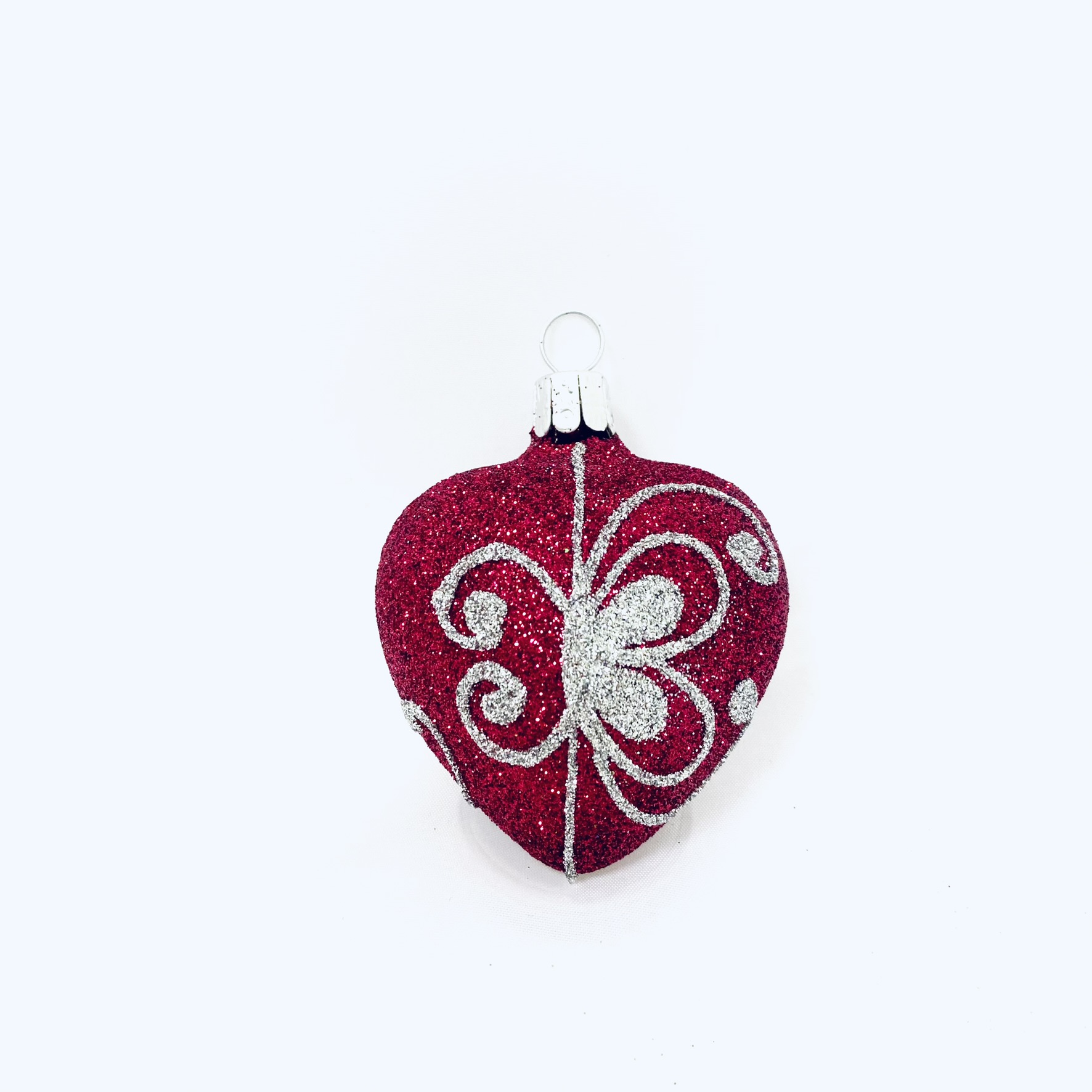 Růžové skleněné srdce s motýlovým dekorem ( velikost 6 cm v dárkové krabičce ) Balení: 1ks, Barva: růžová, Velikost: 6 cm