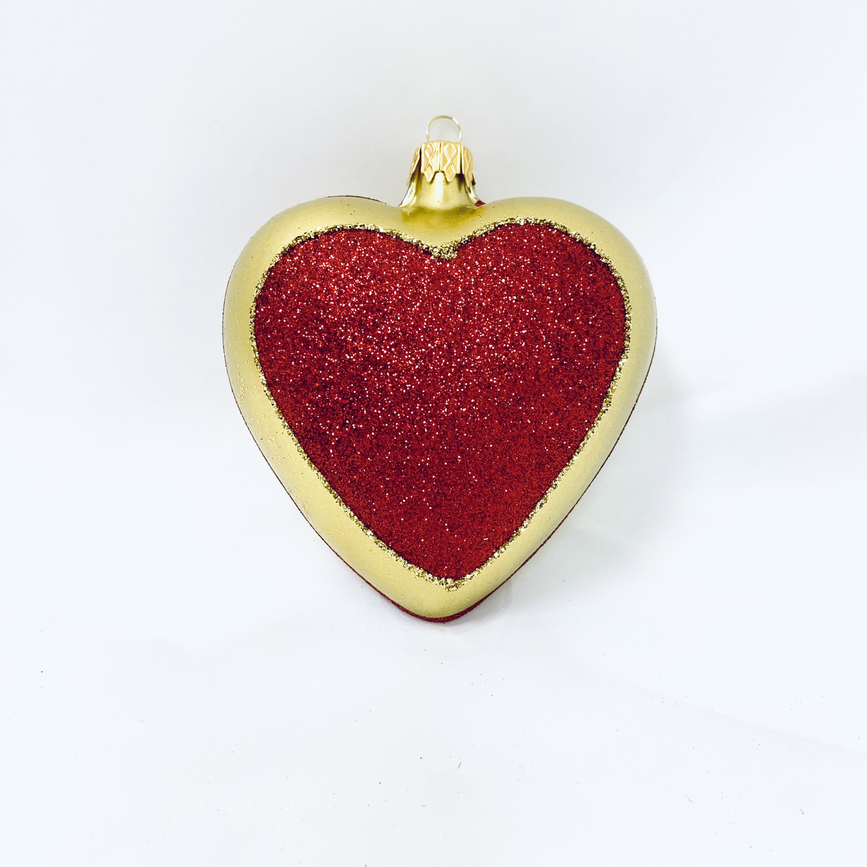 Zlaté celosypané skleněné srdce s dekorem červeného srdce ( velikost 10 cm v dárkové krabičce ) Balení: 1ks, Barva: zlatá, Velikost: 10 cm