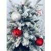 Zasněžený vánoční strom - Nordic Krása 150 cm bílo-červený s veselými dekory a