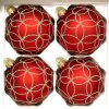 Skleněné vánoční koule 8 cm „Zlatá geometrie“ – Elegantní červené ozdoby s třpytivým dekorem - sada 4 ks