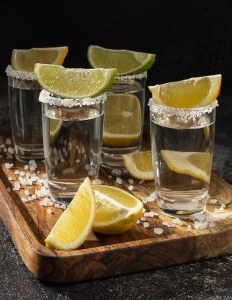 blend-cocktails-glasses-with-lime-salty-rims_400x600_232x300