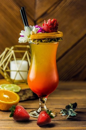 tropical-fruit-cocktail-with-margarita-flower_400x600_333x500