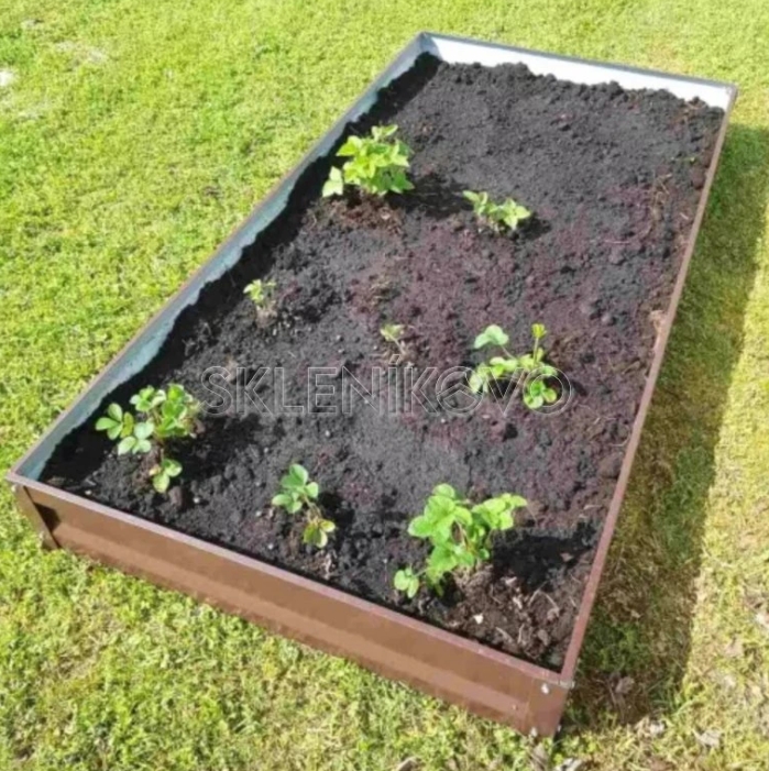 Vyvýšené záhony — návod na prípravu pred sezónou