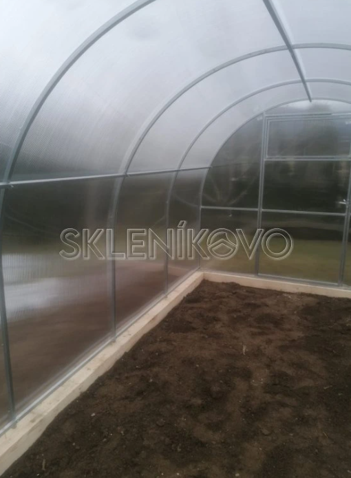 Záhradný polykarbonátový skleník TUNEL 2,4m