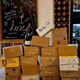 🍷 14.2. Valentýn v Lot of Wine Víno, sýry a chvíle, které mají zůstat pomalé. Bez velkých gest. Jen sklenka, dobré sousto...